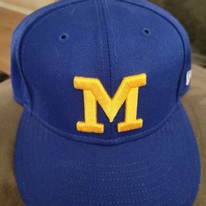 Milwaukee Brewers 100% Wool Fitted 7 3/8 Cap